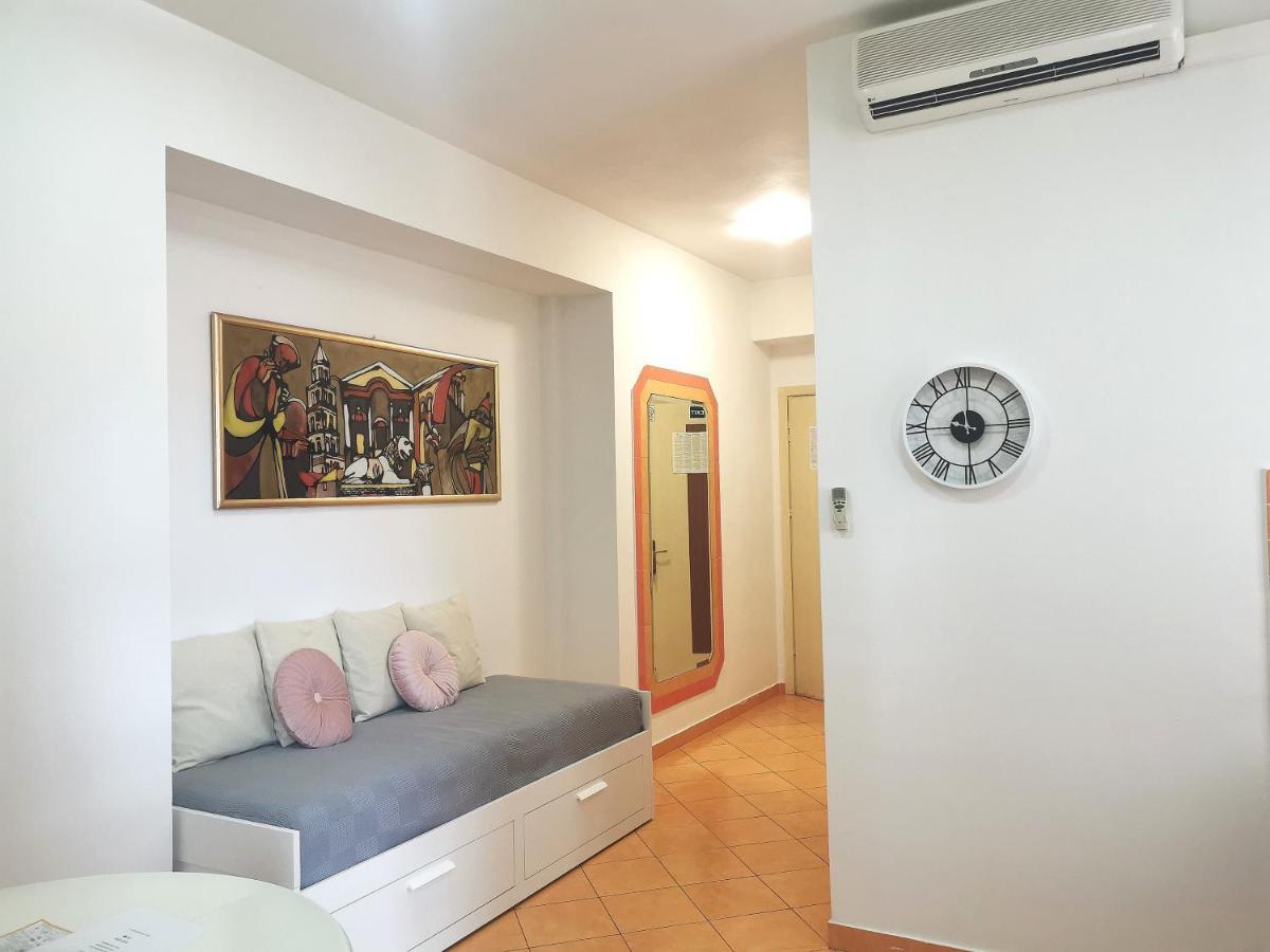 Apartments Smile Сплит Екстериор снимка